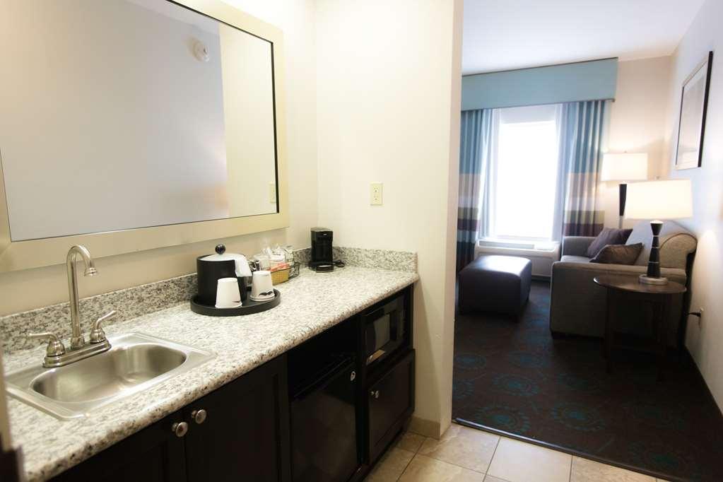 Hampton Inn & Suites Middlebury Pokój zdjęcie